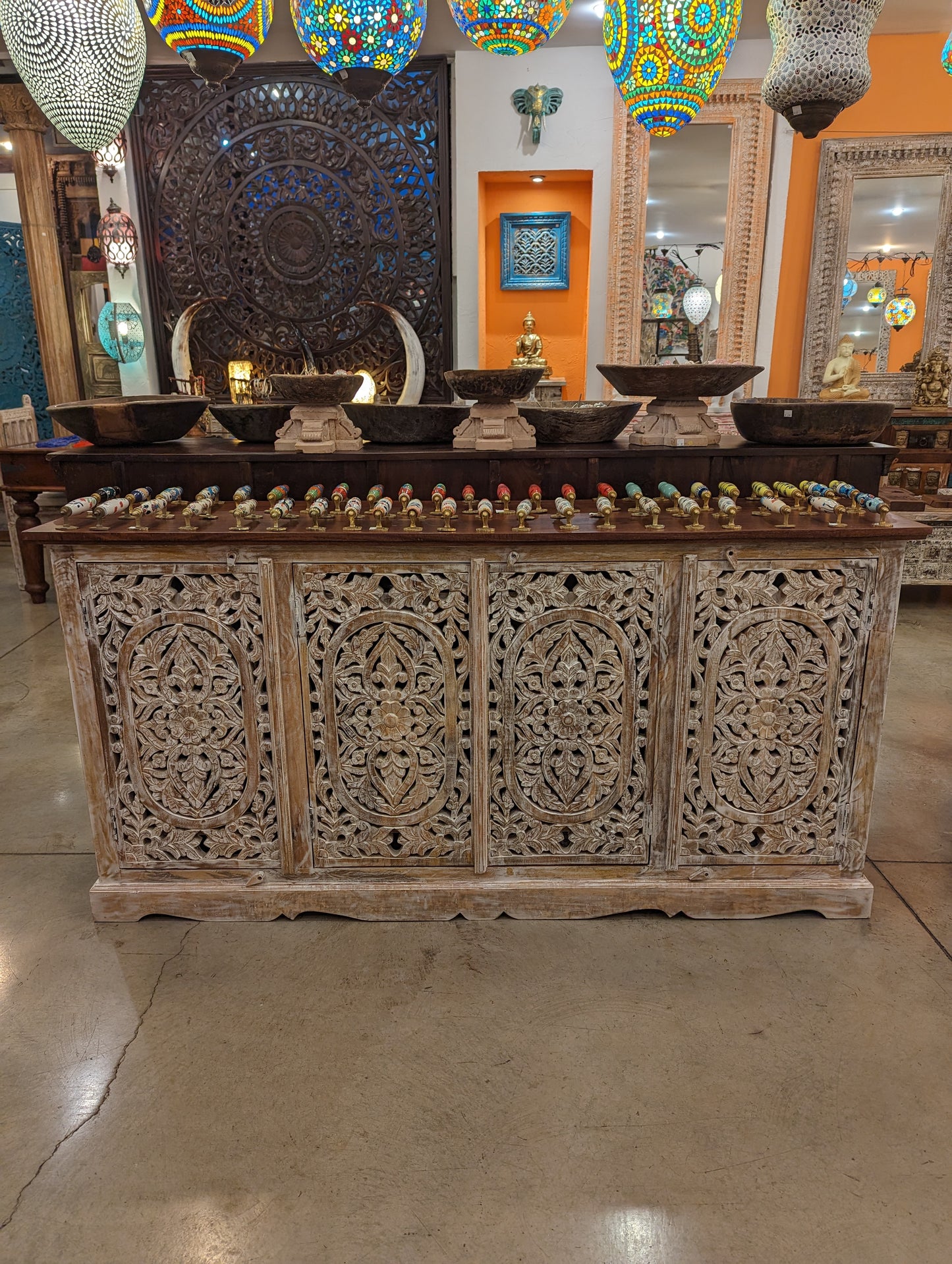 Sideboard