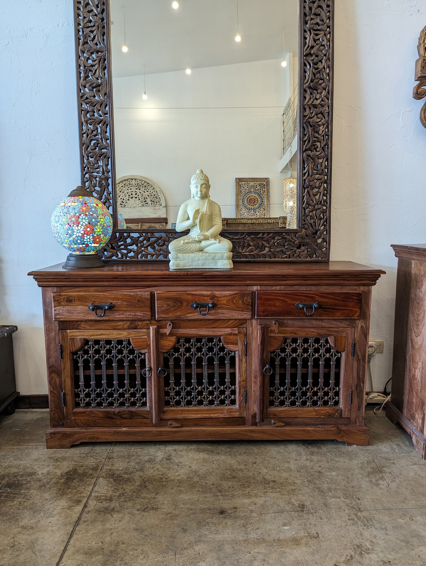 Sideboard